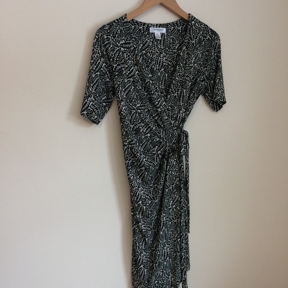 Classy Maternity Dress w/ Side Ties - Picture 1 of 6